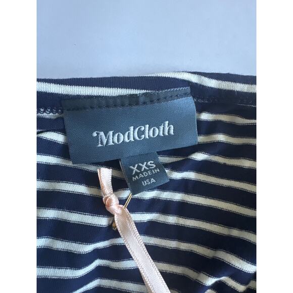 ModCloth Navy Blue Striped V Neck Peplum Sleeveless Top Nautical Sz XXS NWT - Picture 5 of 9